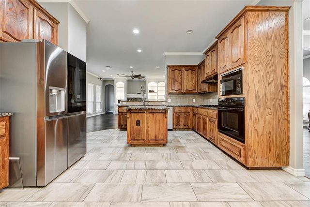 20500 Antler Farms Drive, Edmond, OK 73012