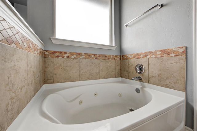 20500 Antler Farms Drive, Edmond, OK 73012