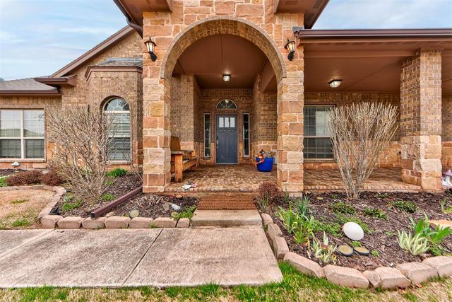 20500 Antler Farms Drive, Edmond, OK 73012