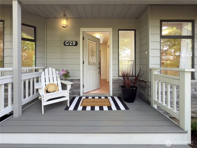 29 G Sound Place, Hat Island, WA 98206