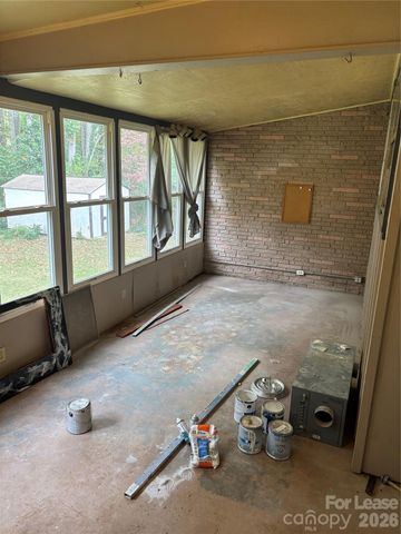 6225 Branch Hill Circle, Charlotte, NC 28213