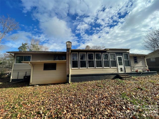 6225 Branch Hill Circle, Charlotte, NC 28213