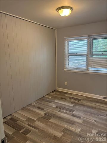 6225 Branch Hill Circle, Charlotte, NC 28213