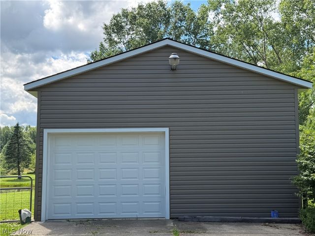 3656 Erhart Road, Litchfield, OH 44253