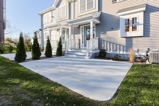 58 Baltic St 58, Attleboro, MA 02703