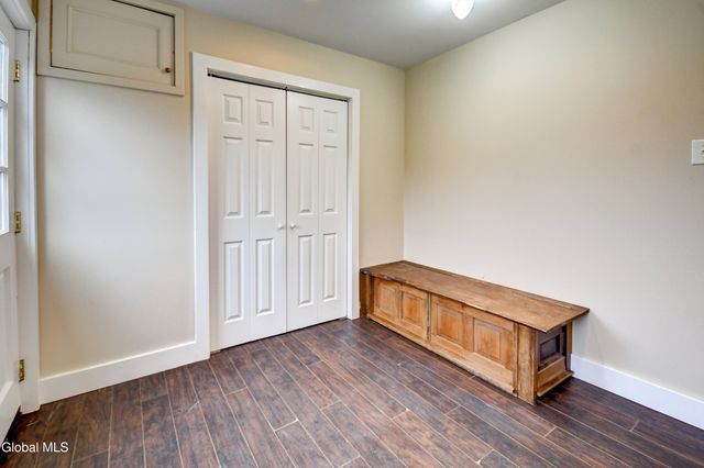 10 Hallenbeck Street, Mayfield, NY 12117