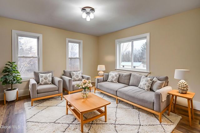 10 Hallenbeck Street, Mayfield, NY 12117