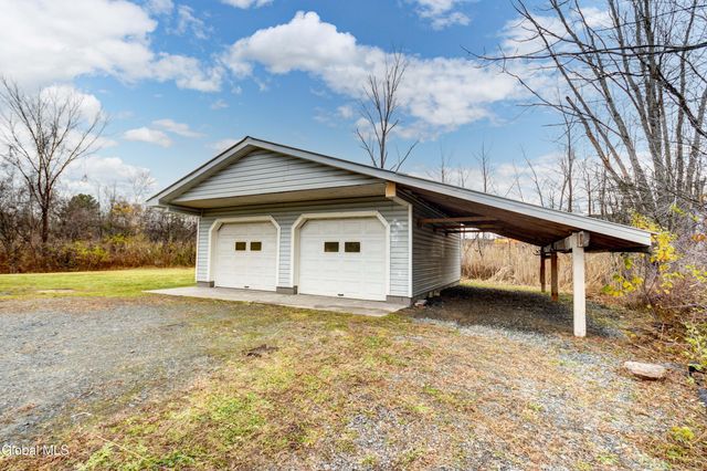 10 Hallenbeck Street, Mayfield, NY 12117