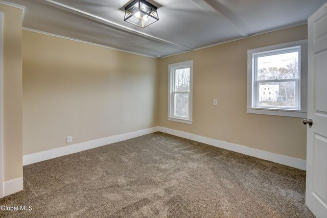 10 Hallenbeck Street, Mayfield, NY 12117