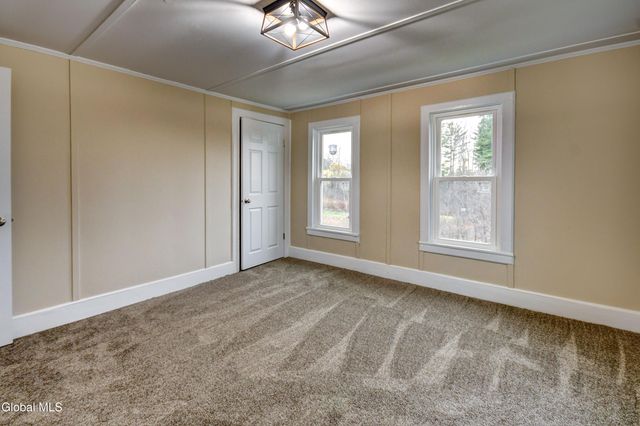 10 Hallenbeck Street, Mayfield, NY 12117