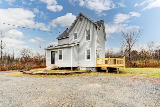 10 Hallenbeck Street, Mayfield, NY 12117