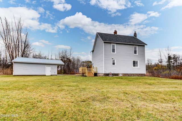 10 Hallenbeck Street, Mayfield, NY 12117