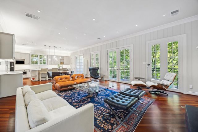 18 Pinewold Circle, Houston, TX 77056