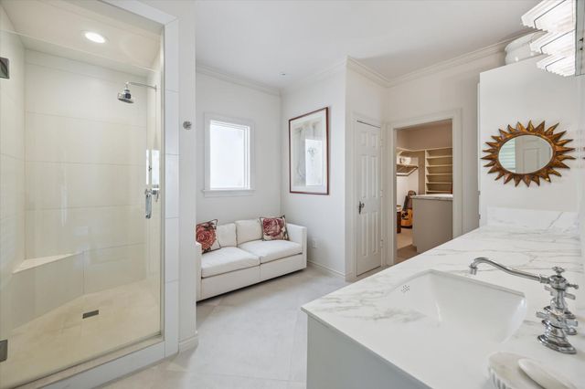 18 Pinewold Circle, Houston, TX 77056