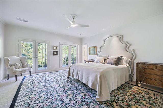 18 Pinewold Circle, Houston, TX 77056