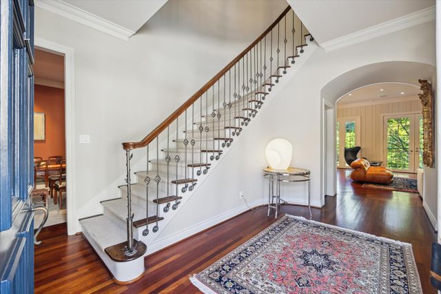 18 Pinewold Circle, Houston, TX 77056