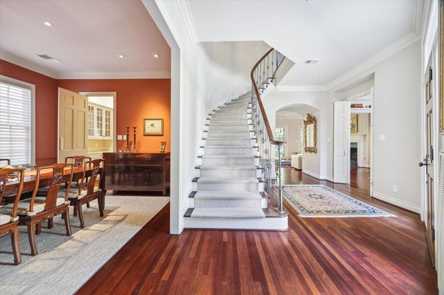 18 Pinewold Circle, Houston, TX 77056