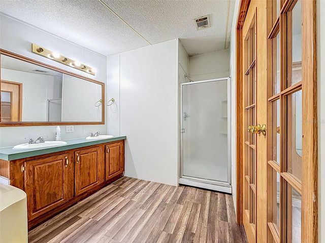1819 SINCLAIR HILLS ROAD, Lutz, FL 33549