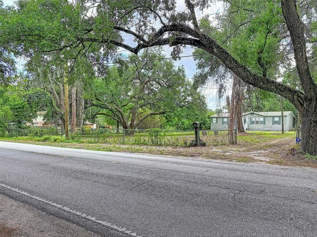 1819 SINCLAIR HILLS ROAD, Lutz, FL 33549