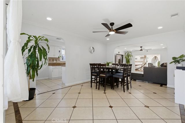 6836 Aura, Reseda, CA 91335