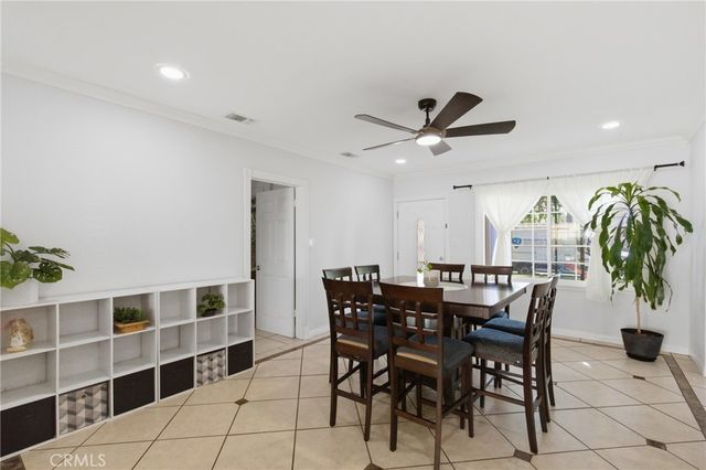 6836 Aura, Reseda, CA 91335