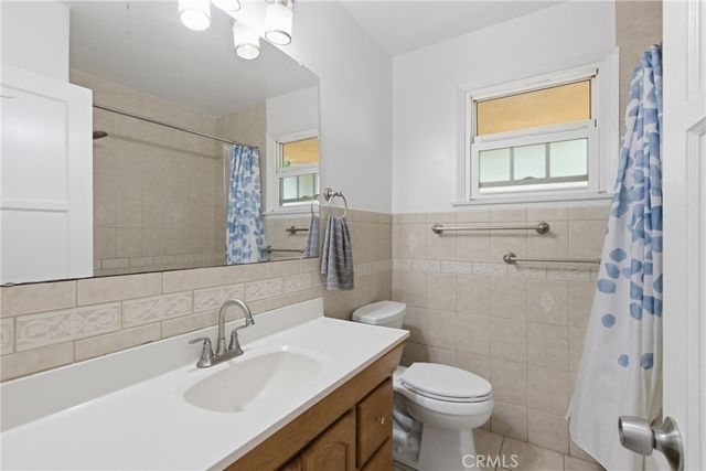 6836 Aura, Reseda, CA 91335