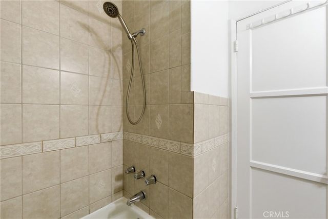 6836 Aura, Reseda, CA 91335