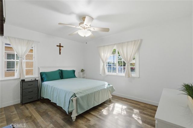 6836 Aura, Reseda, CA 91335