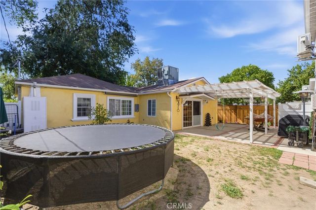 6836 Aura, Reseda, CA 91335