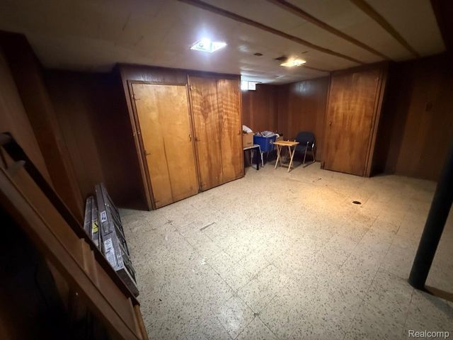 13592 Rosemont Avenue, Detroit, MI 48223