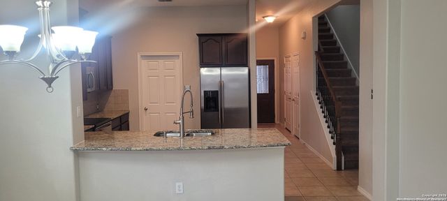 225 Country Vale, Cibolo, TX 78108