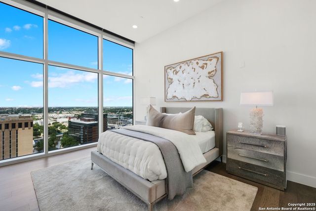 123 Lexington Ave Apt 1806, San Antonio, TX 78205