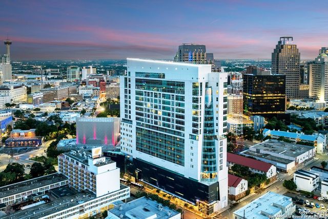 123 Lexington Ave Apt 1806, San Antonio, TX 78205