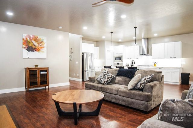 1113 W Blaine Ave, Nampa, ID 83651