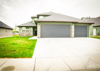 1113 W Blaine Ave, Nampa, ID 83651