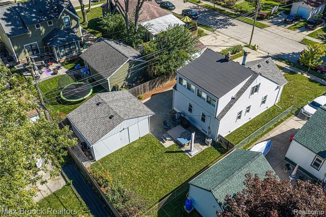 1850 Columbia Road, Berkley, MI 48072