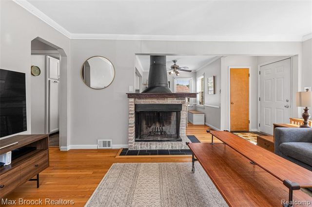 1850 Columbia Road, Berkley, MI 48072