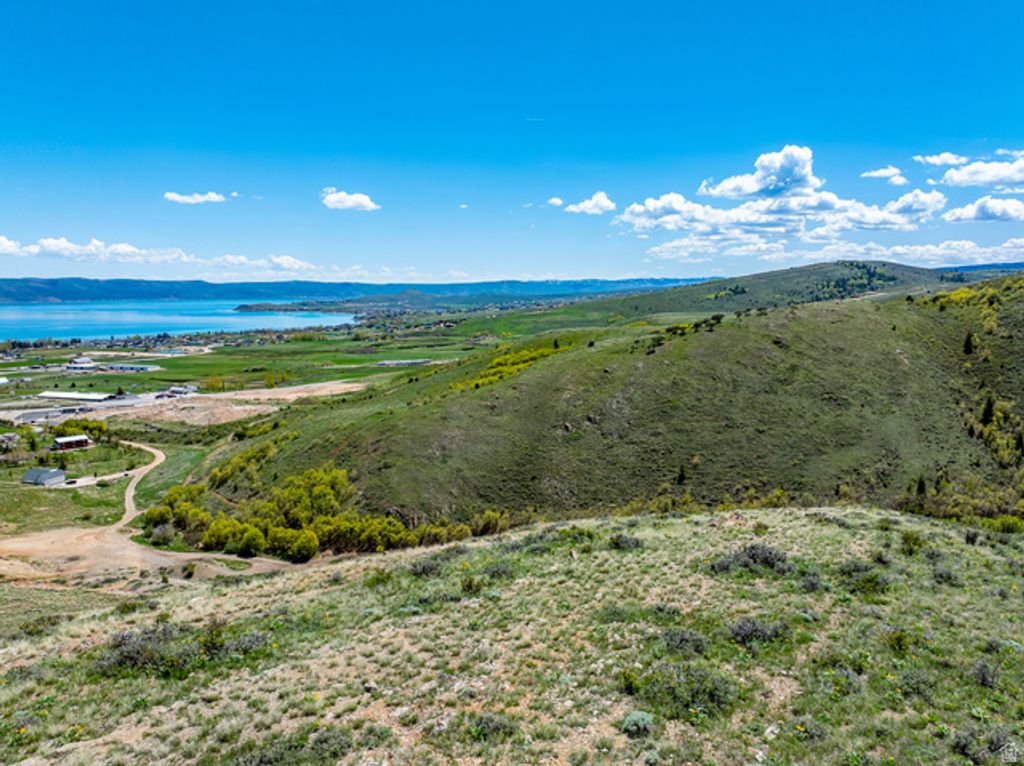 Image 11 of property listing at 443 N LAKEVIEW RIDGE RD # 24, Garden City, UT 84028