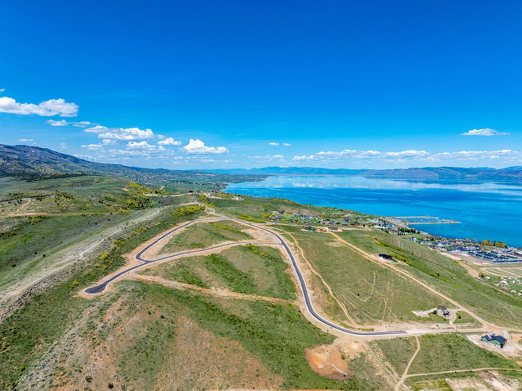 Image 30 of property listing at 443 N LAKEVIEW RIDGE RD # 24, Garden City, UT 84028