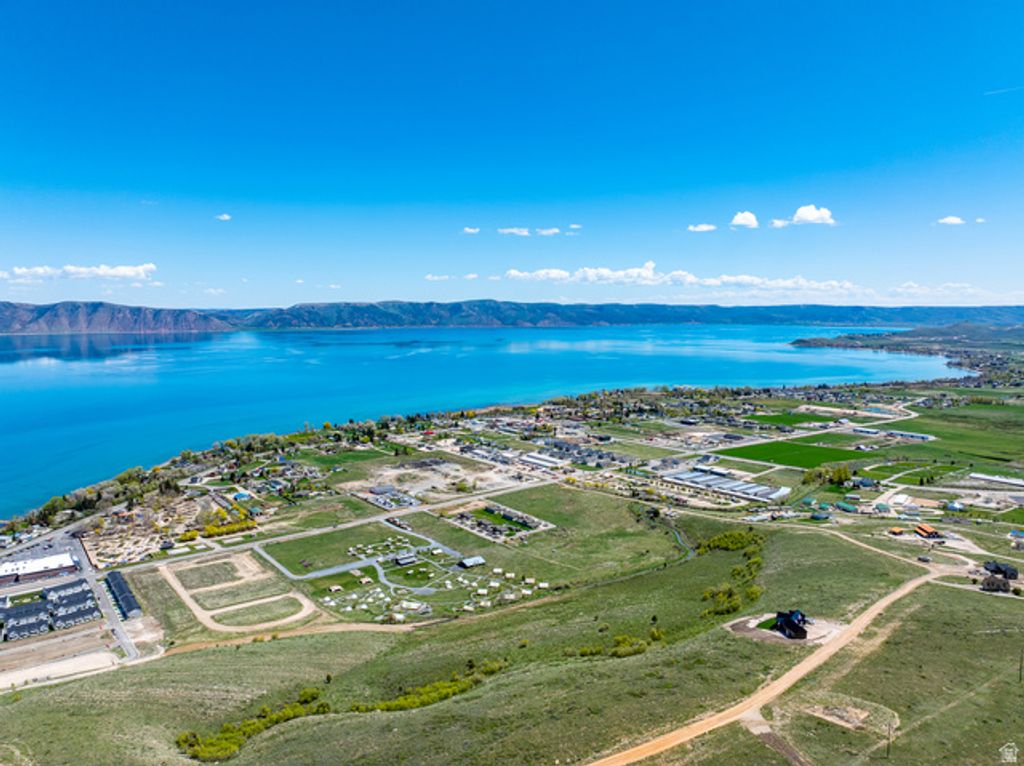 Image 34 of property listing at 443 N LAKEVIEW RIDGE RD # 24, Garden City, UT 84028