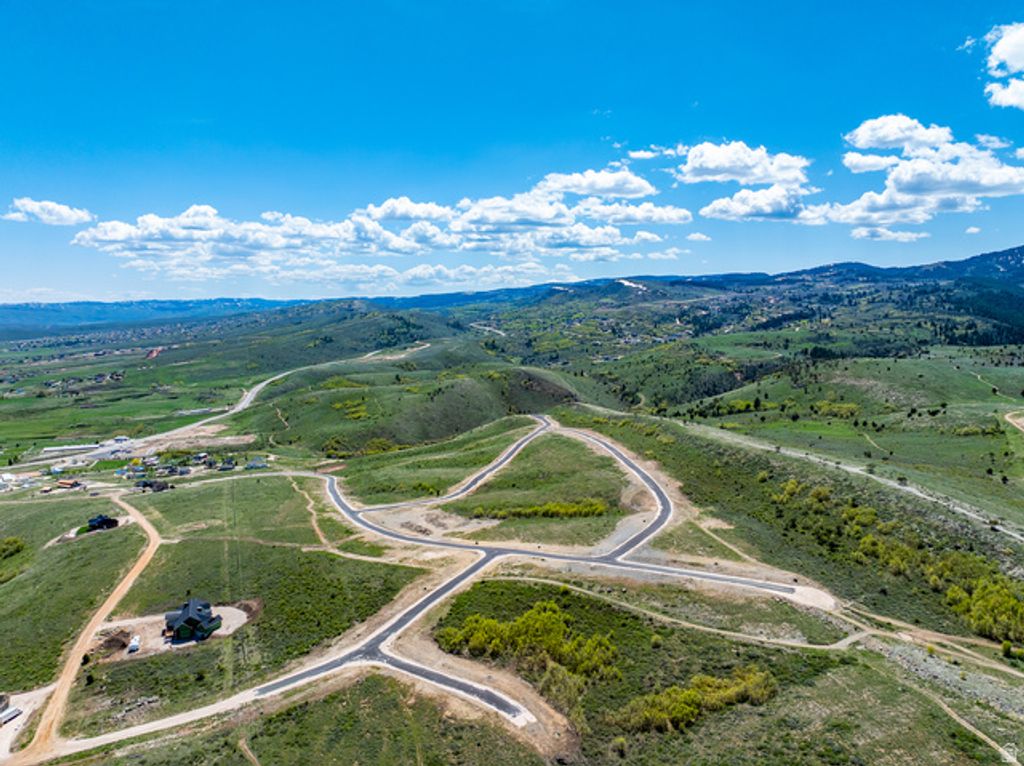 Image 36 of property listing at 443 N LAKEVIEW RIDGE RD # 24, Garden City, UT 84028