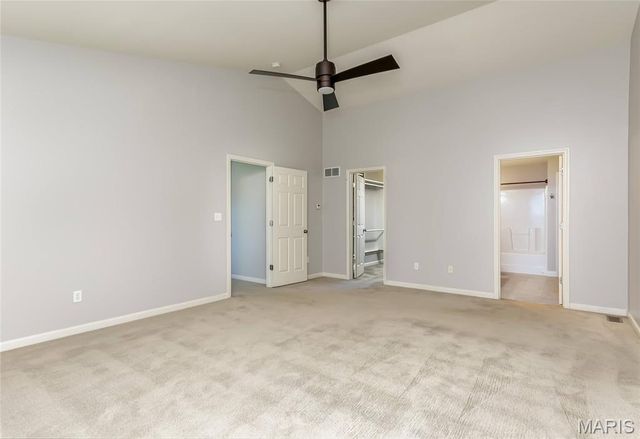 1290 Shorewinds Trail, St Charles, MO 63303
