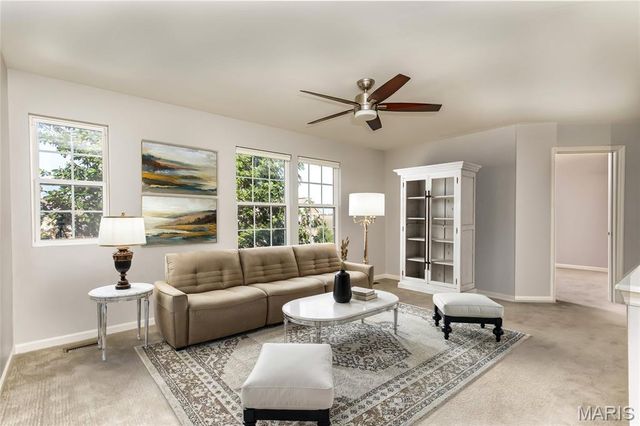 1290 Shorewinds Trail, St Charles, MO 63303