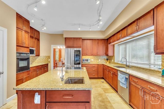 21 Vista Point Drive, Savannah, GA 31406