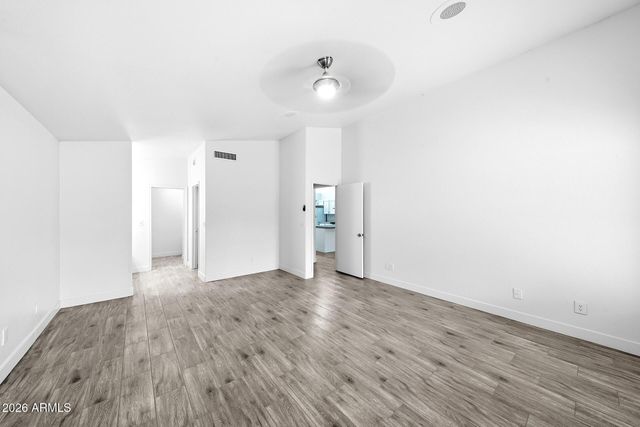 5440 N 80th Lane, Glendale, AZ 85303