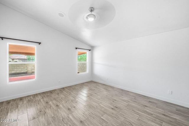 5440 N 80th Lane, Glendale, AZ 85303