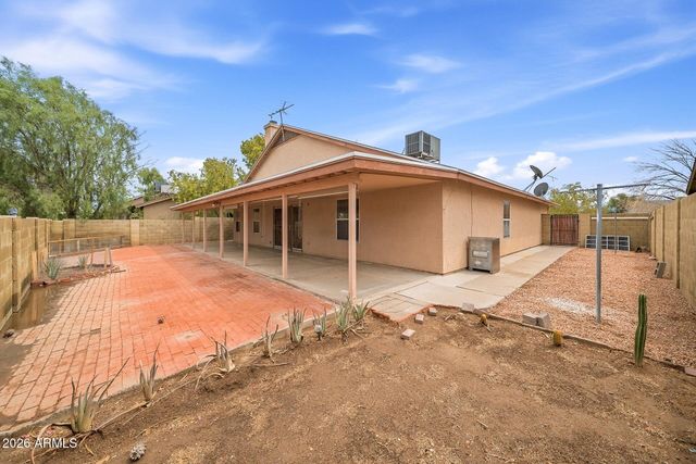 5440 N 80th Lane, Glendale, AZ 85303