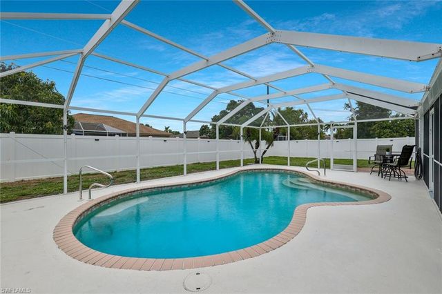 317 18th TER, Cape Coral, FL 33990