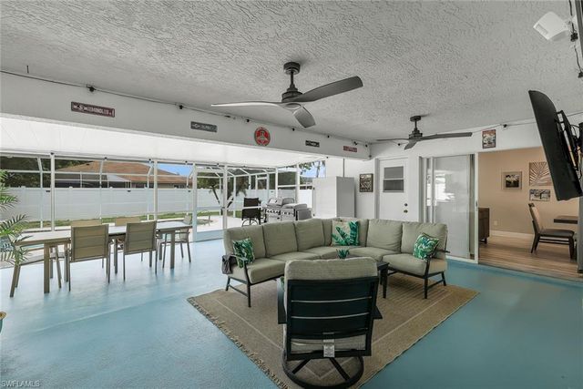317 18th TER, Cape Coral, FL 33990