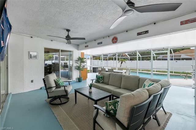 317 18th TER, Cape Coral, FL 33990